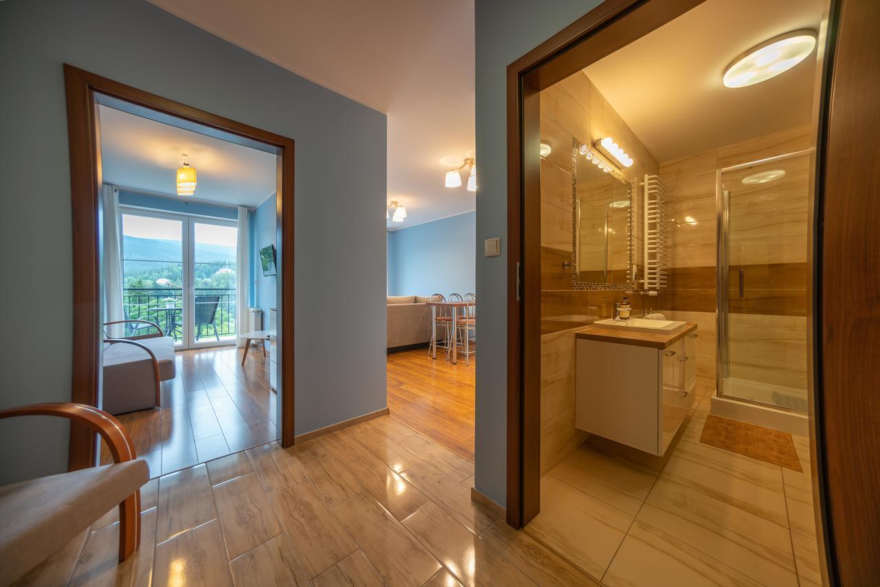 Rentplanet- Apartamenty Poezja - Dworcowa Шклярска-Поремба Экстерьер фото